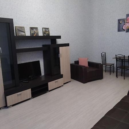 Apartment Theatre Shepkina 2 Rooms II Sumy Exteriör bild